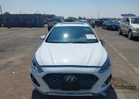 2019 Hyundai Sonata Sport z USA, uszkodzony, nr VIN 5NPE34AF3KH821199